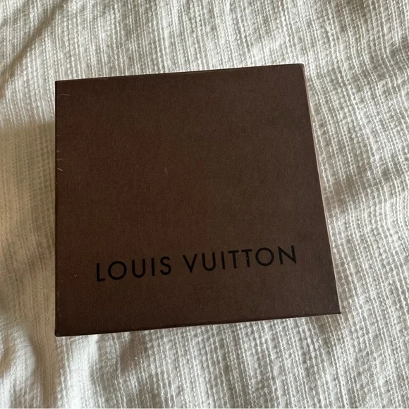 ✨ Rare ✨ Louis Vuitton Ombré Shawl - Picture 2 of 8